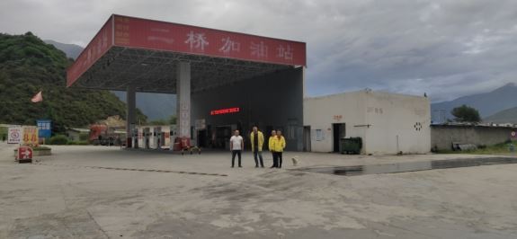 1626070755857640.jpg Compress_林芝二僑人員合影.jpg